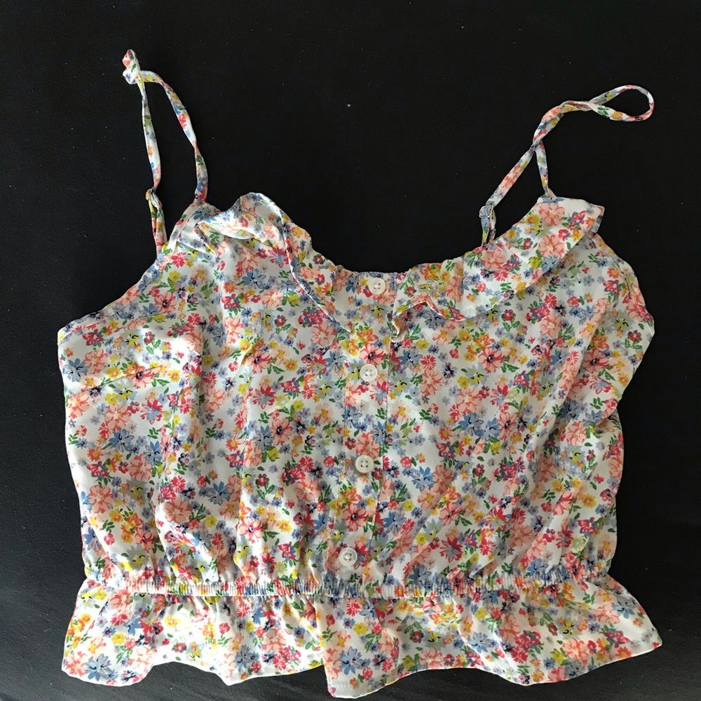NWOT Floral crop top